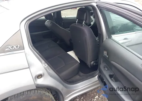 2014 Chrysler 200 Lx from USA, damaged, VIN 1C3CCBAG7EN158751